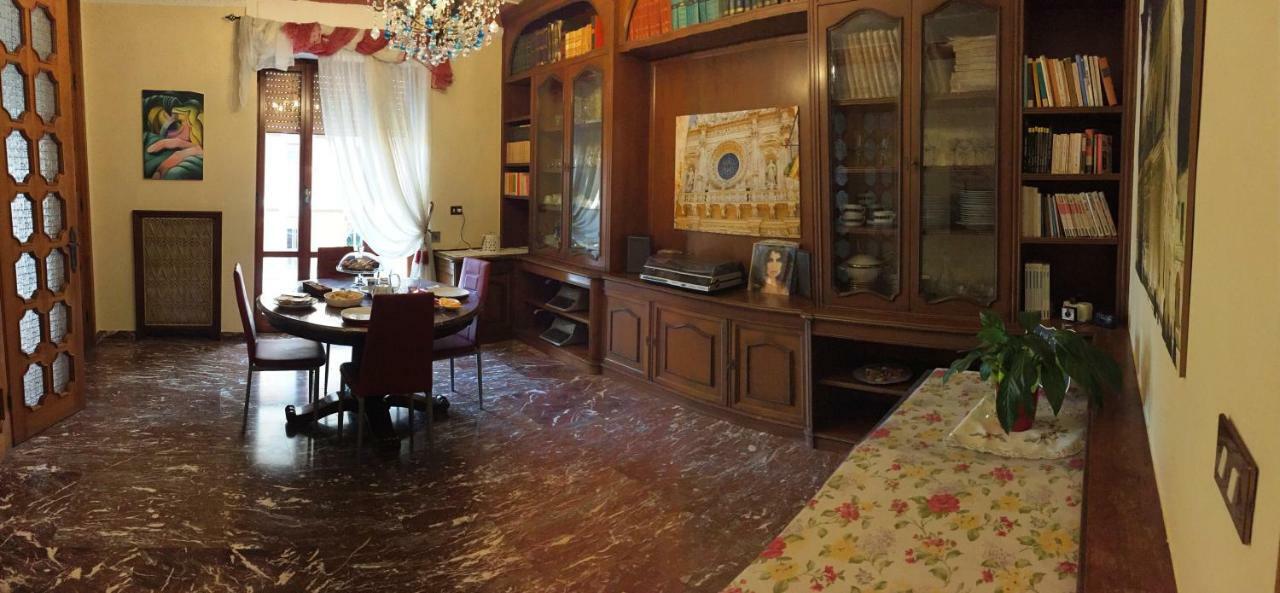 Bed and Breakfast La Dimora Di Vesta à Lecce Extérieur photo